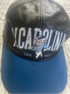 Vintage 90s North Carolina Tar Heels hat